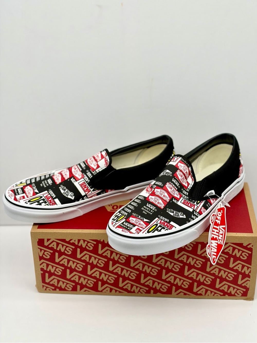 Vans Slip-On Sneakers in Black White and Red Sticker Print Unisex - Picture 3 of 10